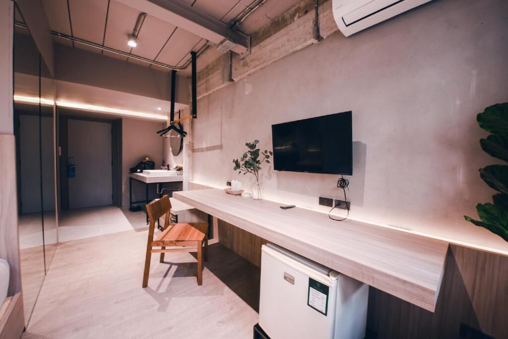 Room amenity