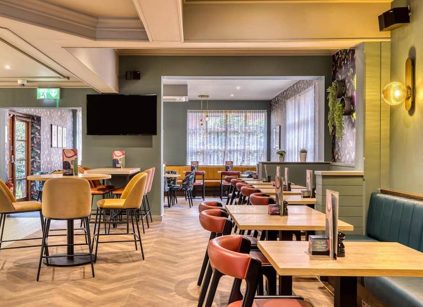 Restaurant Photo