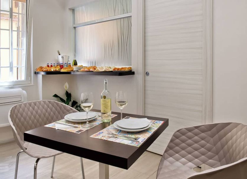 Dining room Photo