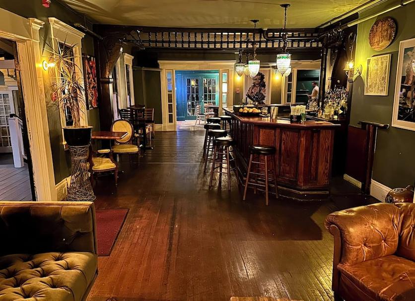 Bar Photo