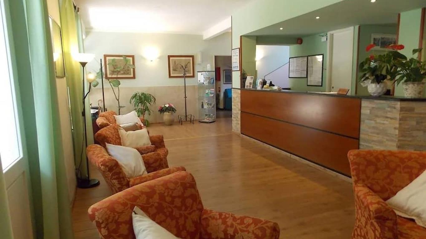 Hotel Arco Del Sole