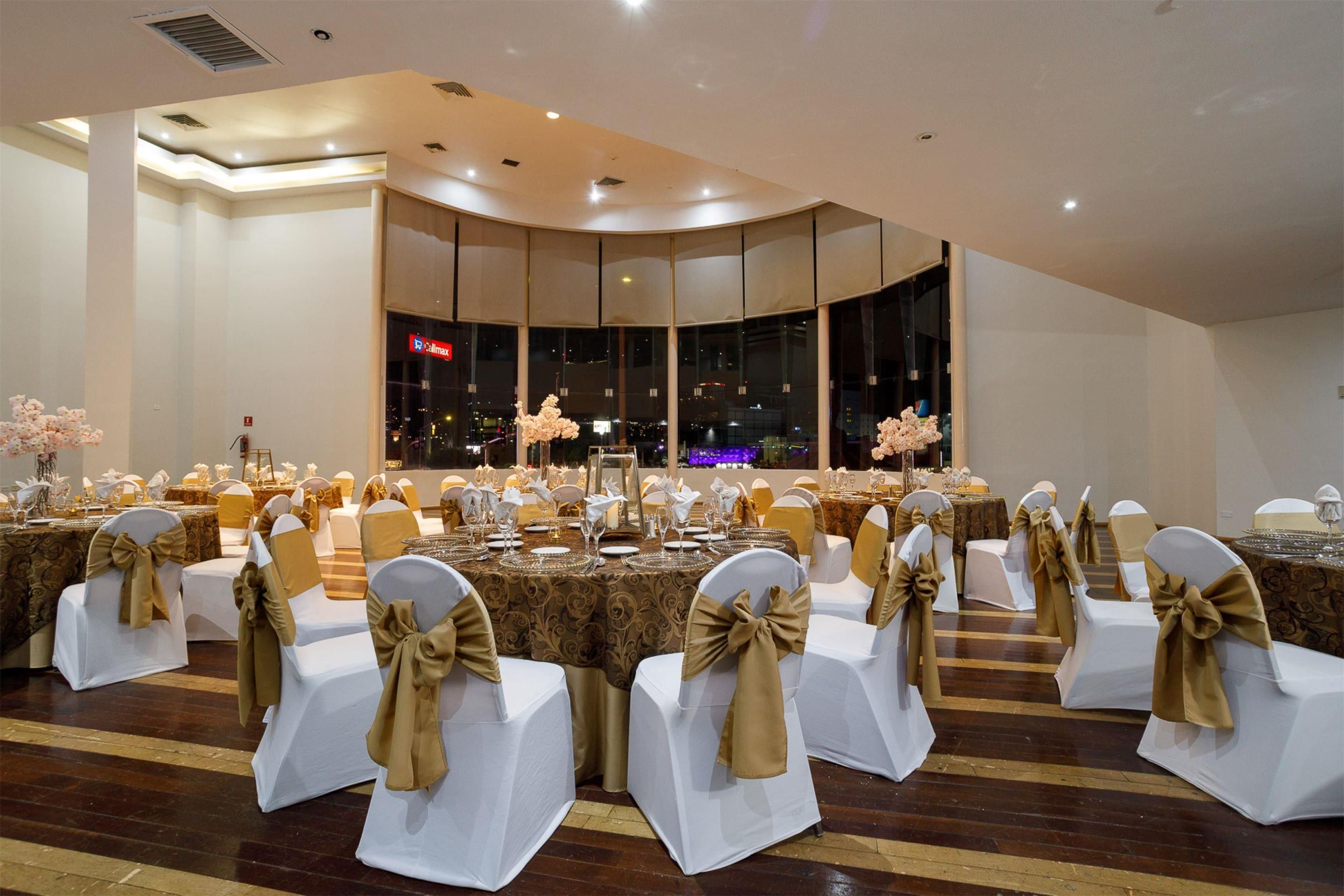 Banquet hall