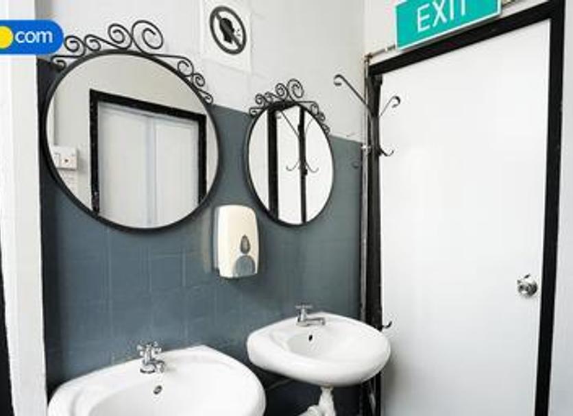 Bathroom Photo