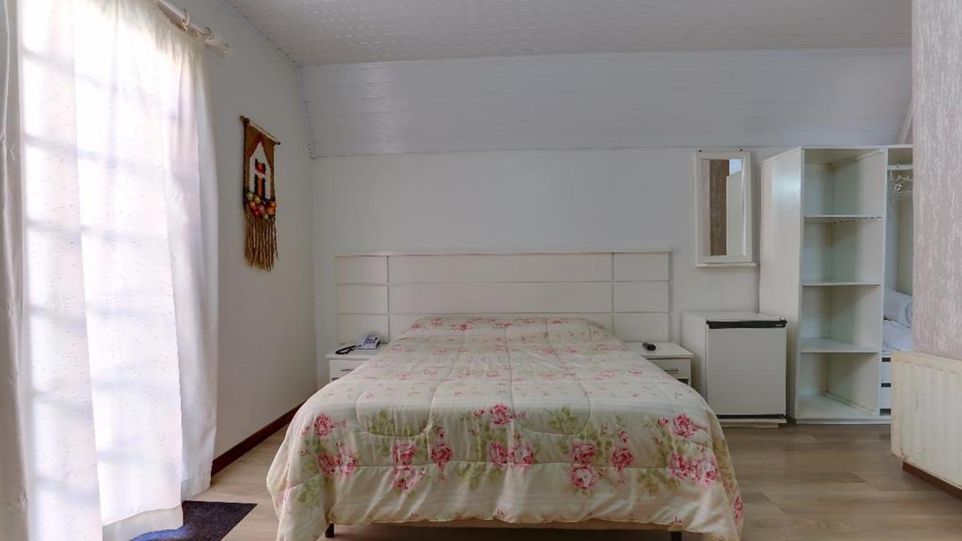 Hotel Cabana Jardim de Flores