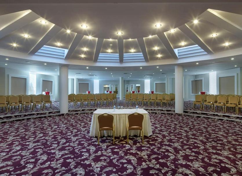 Banquet hall Photo
