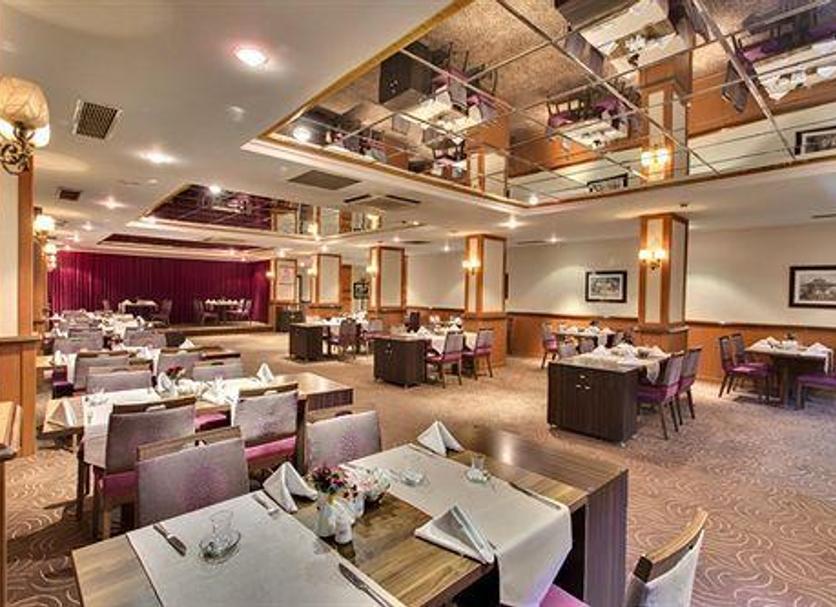 Restaurant Photo