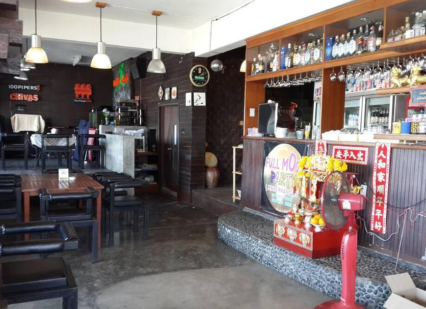 Bar Photo