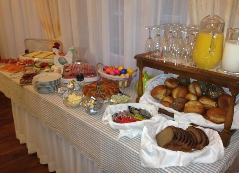 Buffet Photo
