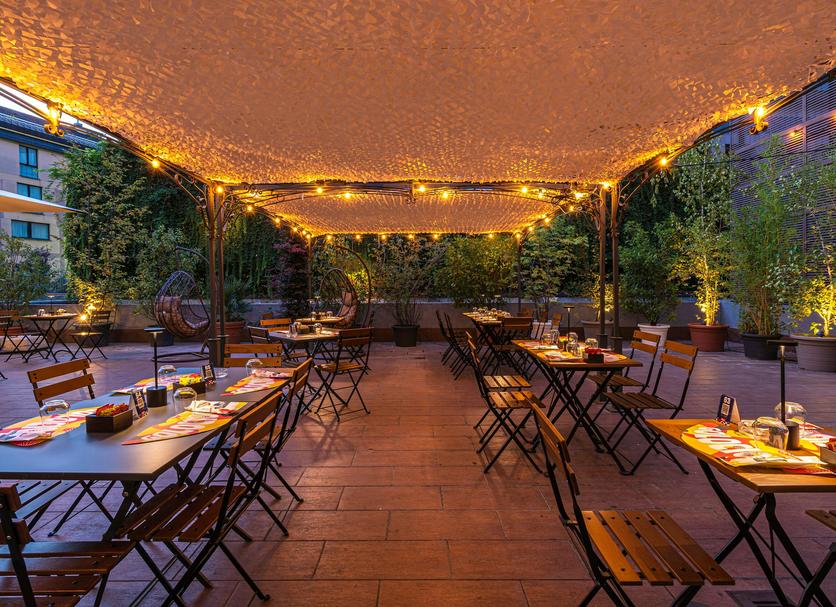 Restaurant Photo