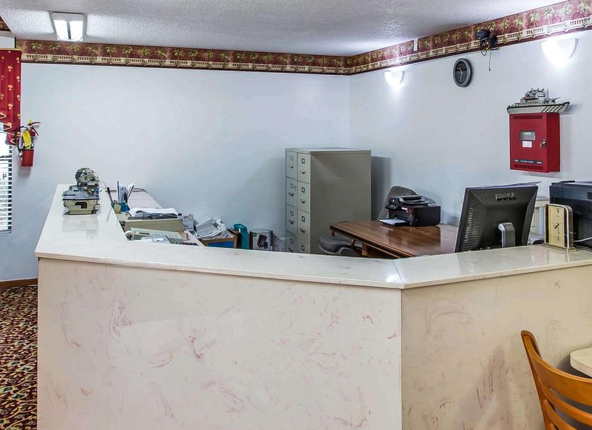 Front desk Photo