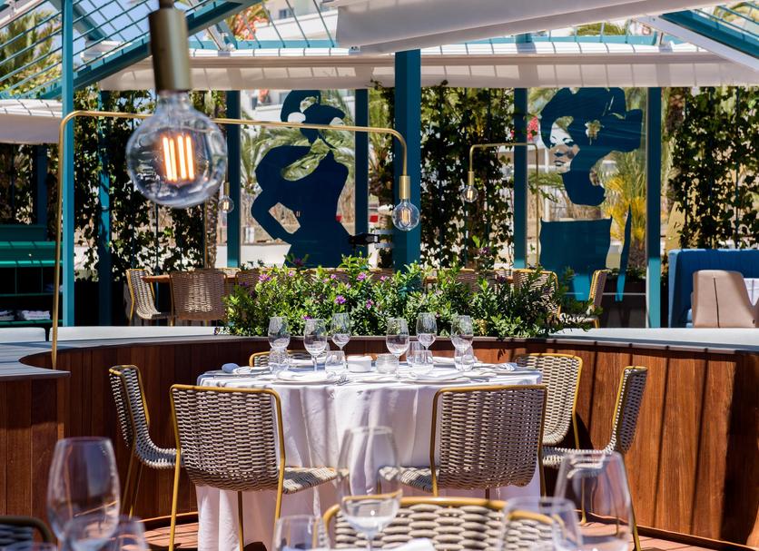 Restaurant Photo