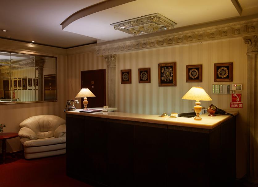 Front desk Photo