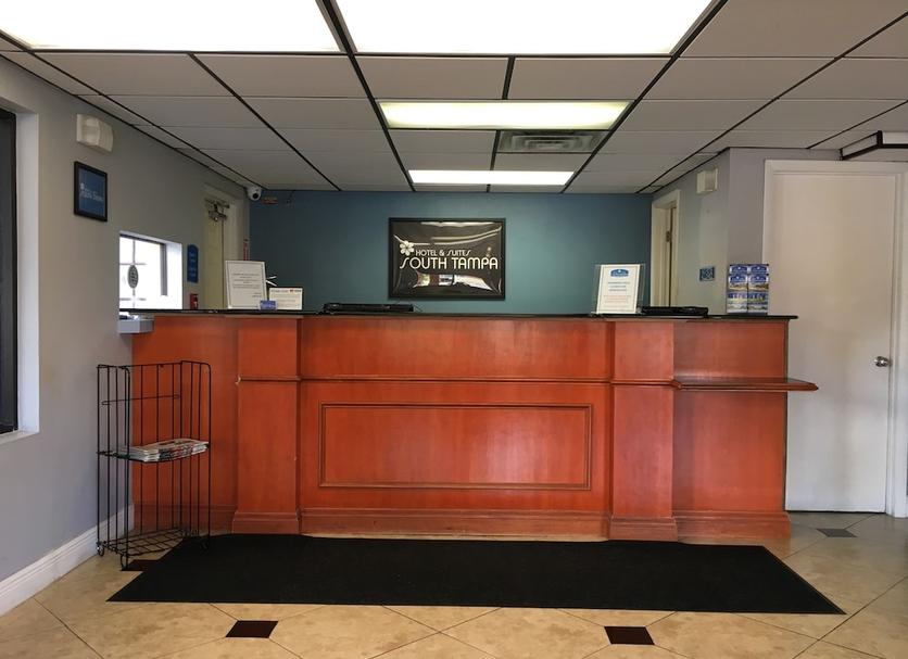 Front desk Photo