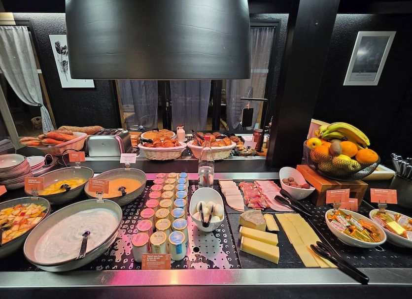 Buffet Photo