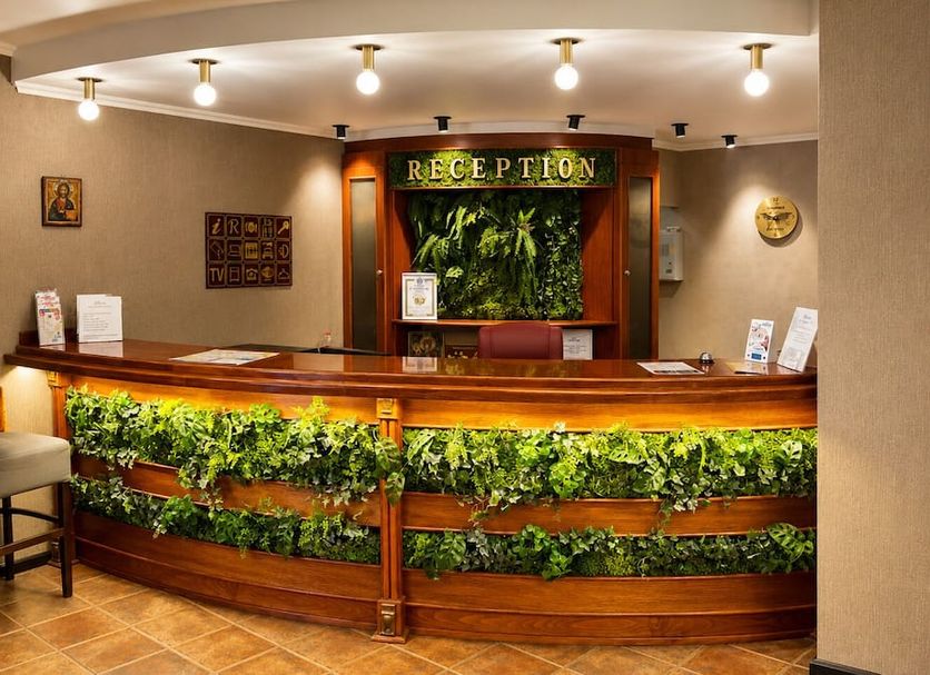 Front desk Photo