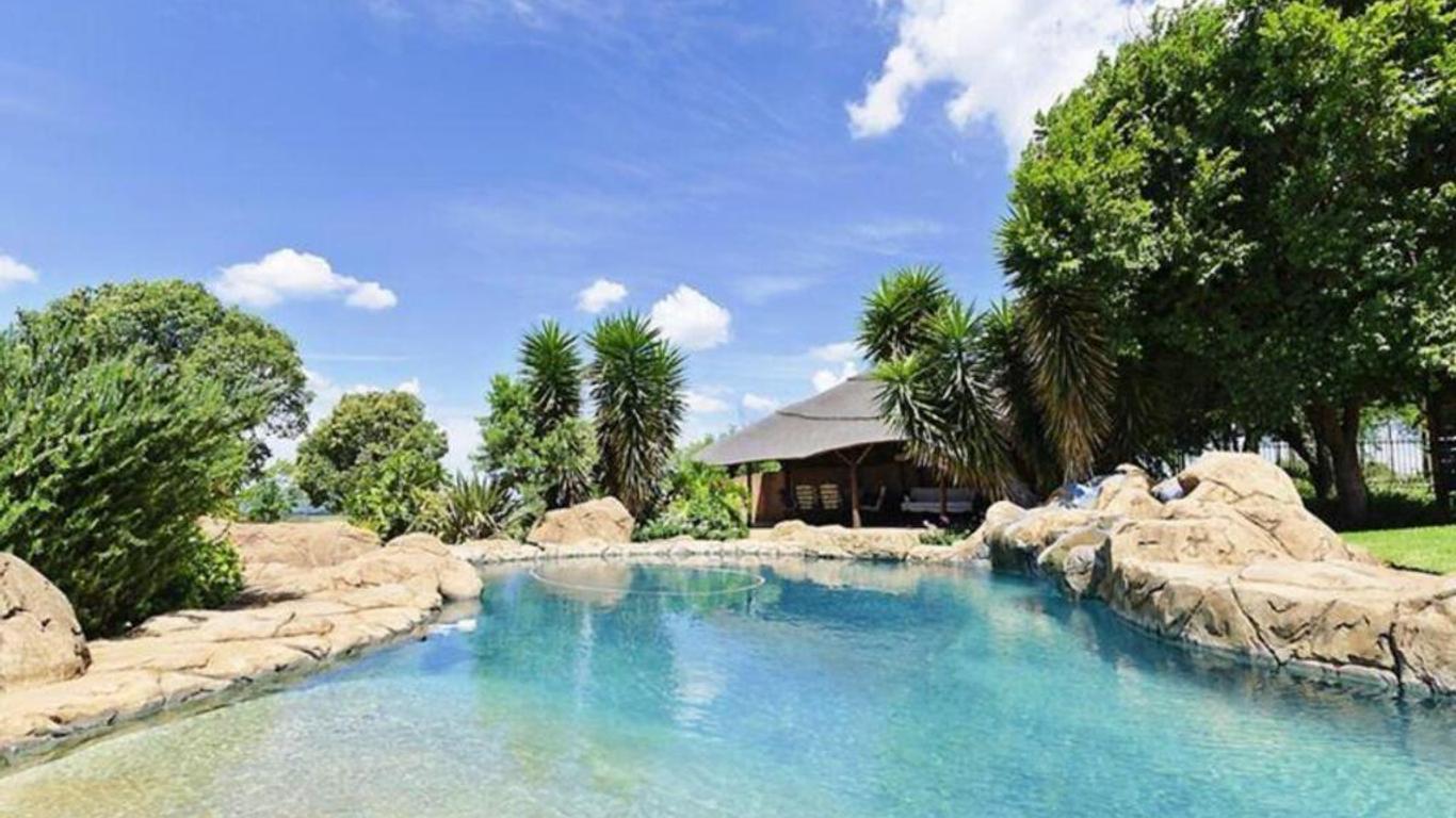 Blue Roan Country Lodge