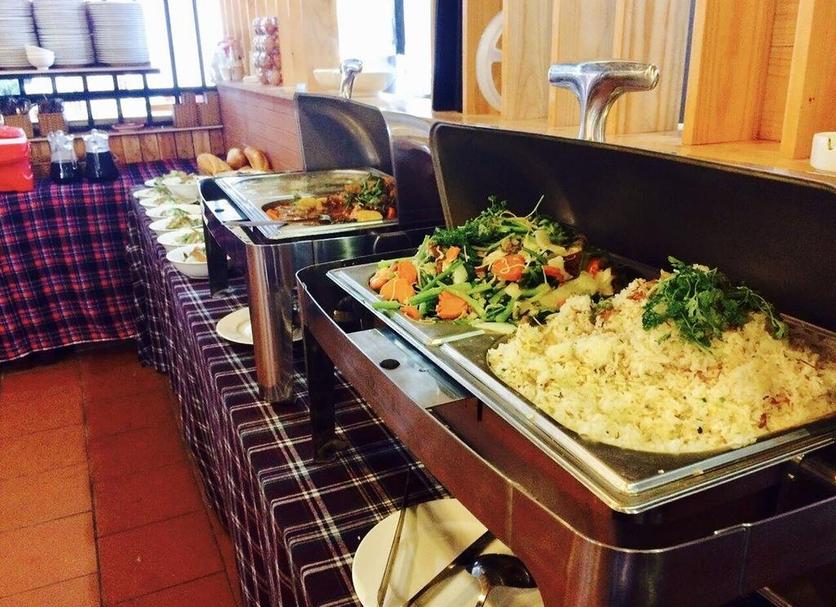 Buffet Photo
