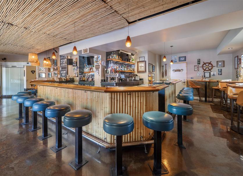 Bar Photo