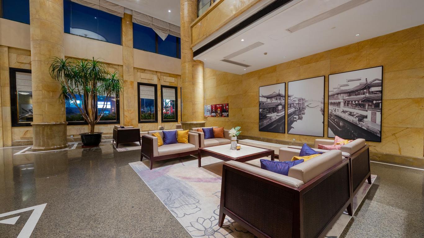 Yitel Shanghai Hongqiao Hub National Convention and Exhibition Center