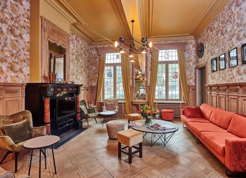 Lounge Photo