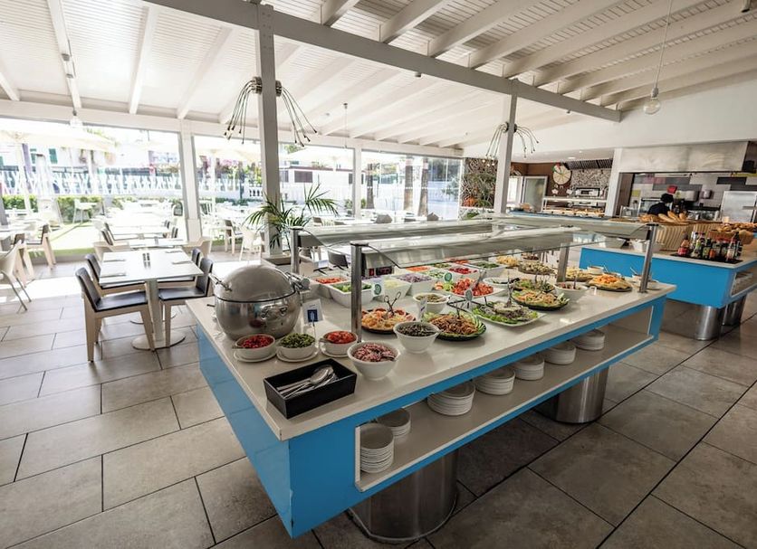 Buffet Photo