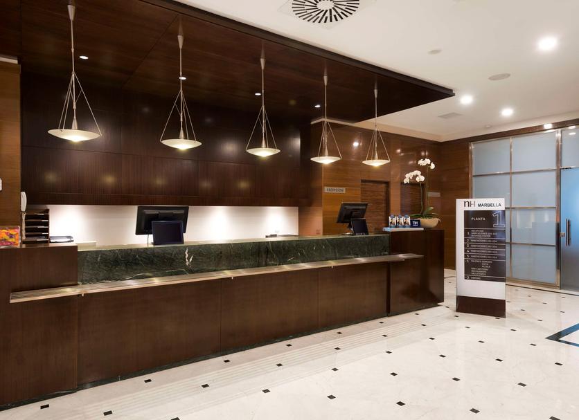 Front desk Photo