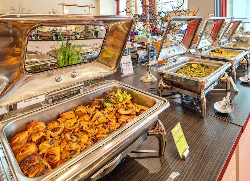 Buffet Photo