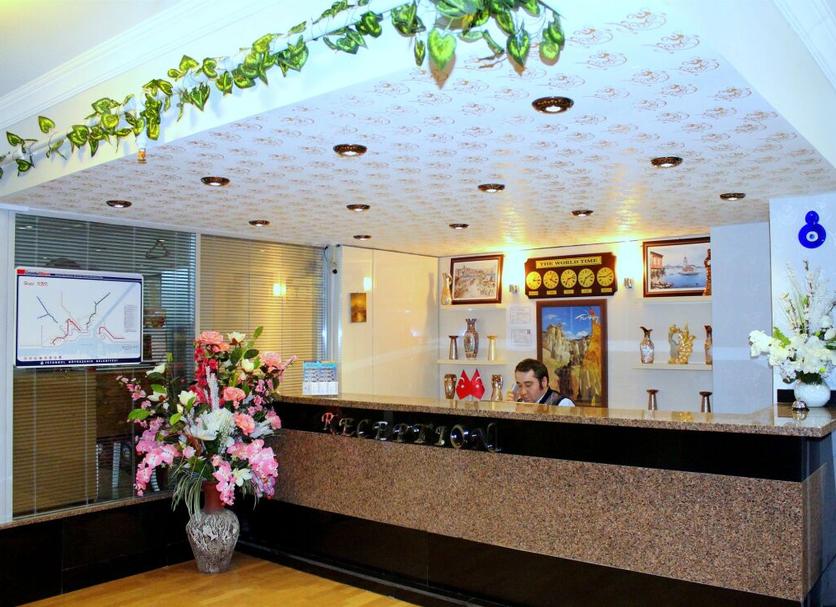 Front desk Photo