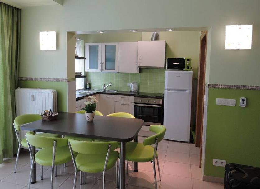 Kitchen Photo
