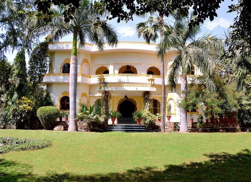 Building Photo