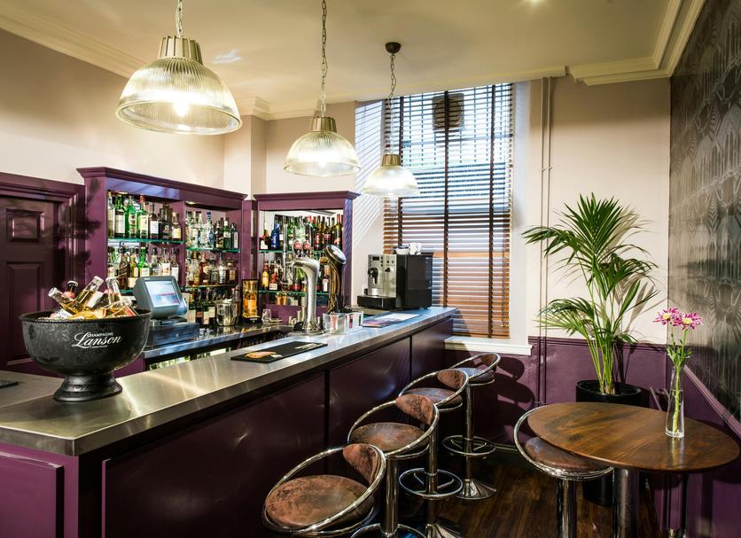 Bar Photo