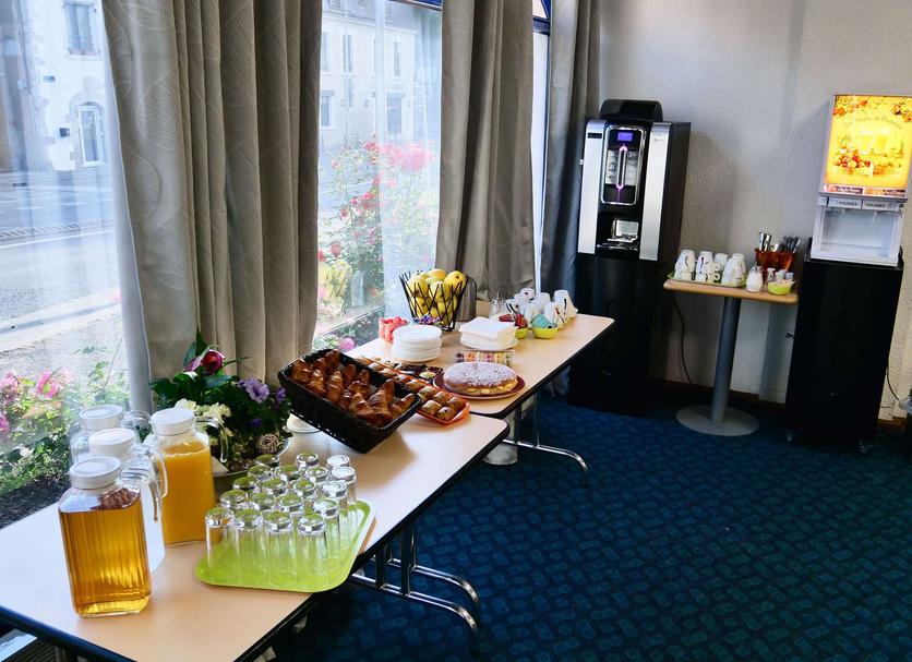 Buffet Photo