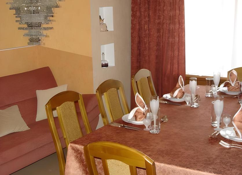 Dining room Photo