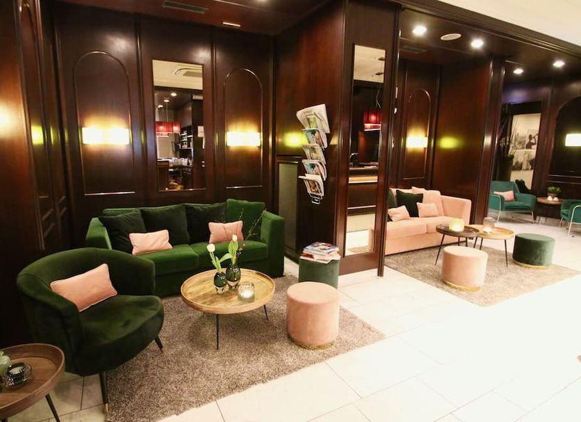 Lounge Photo