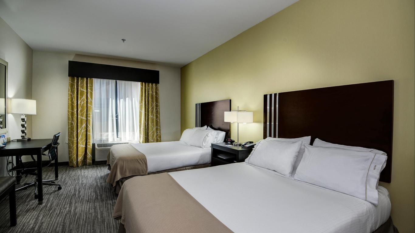 Holiday Inn Express & Suites Conway, An IHG Hotel