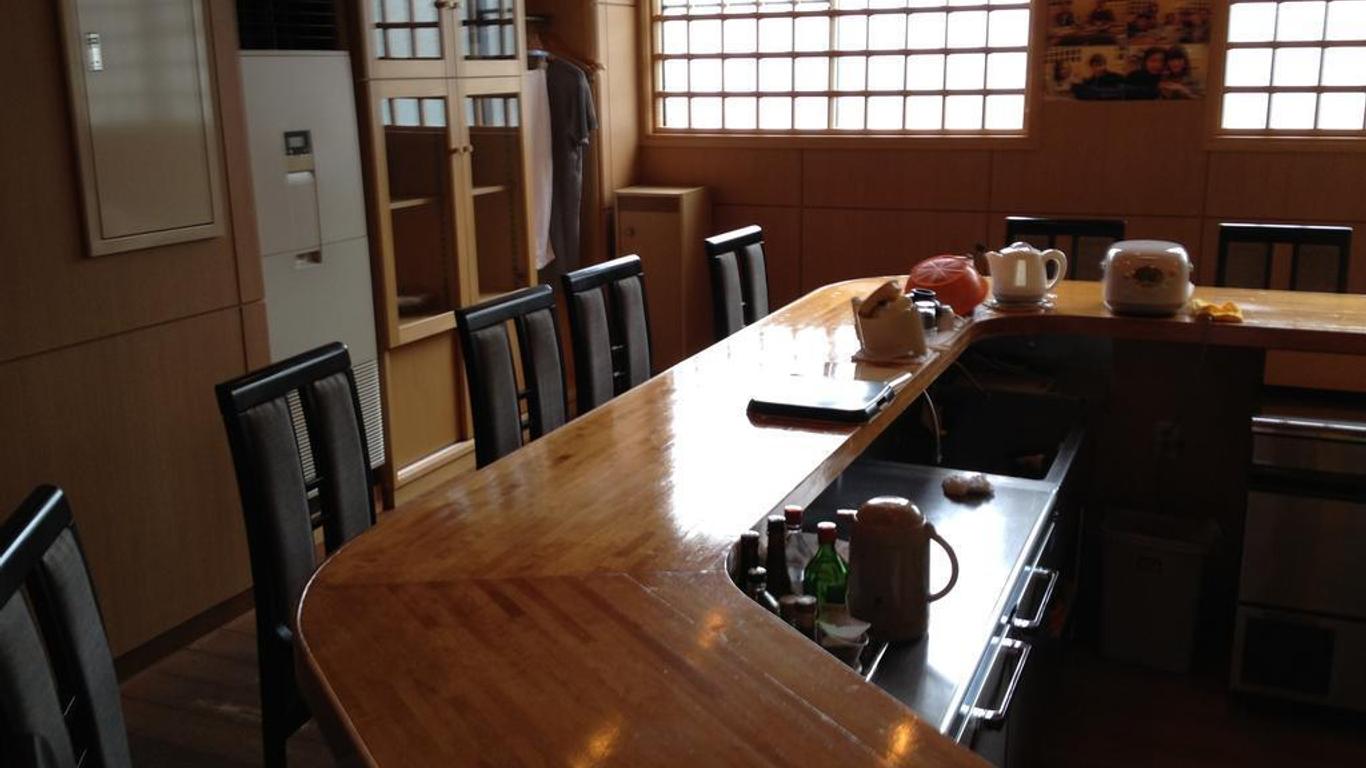 Hirosaki Ekimae Hotel