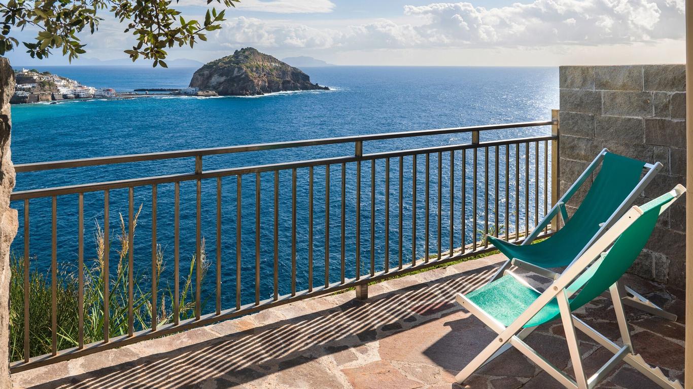 Punta Chiarito Resort