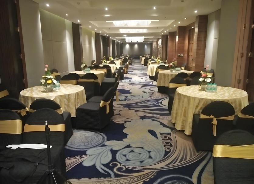 Banquet hall Photo