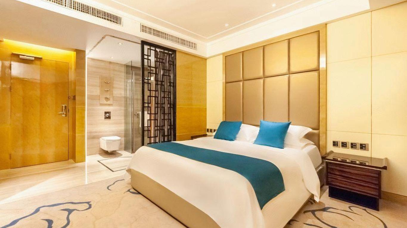 Hongkou Silver Hotel