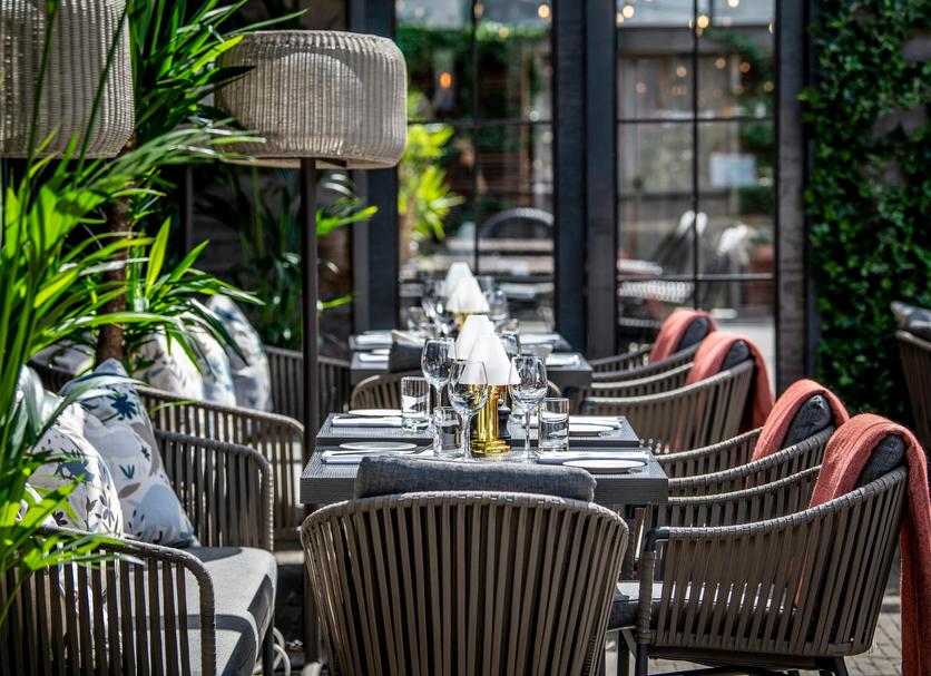 Restaurant Photo