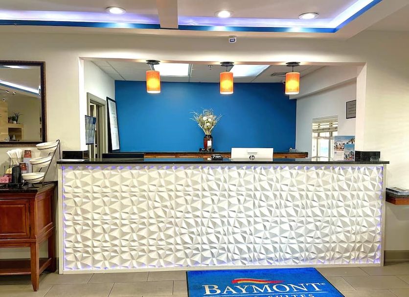 Front desk Photo