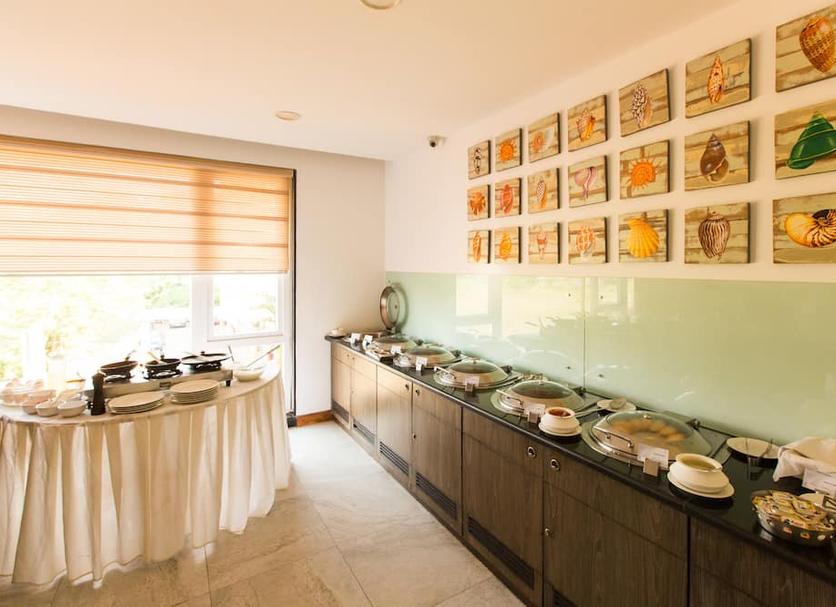 Buffet Photo