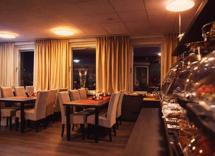 Restaurant Photo