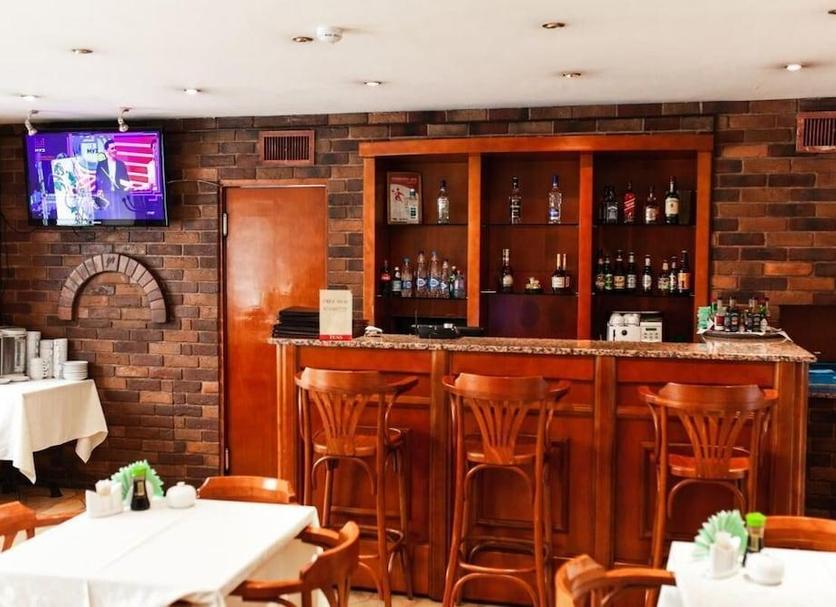 Bar Photo