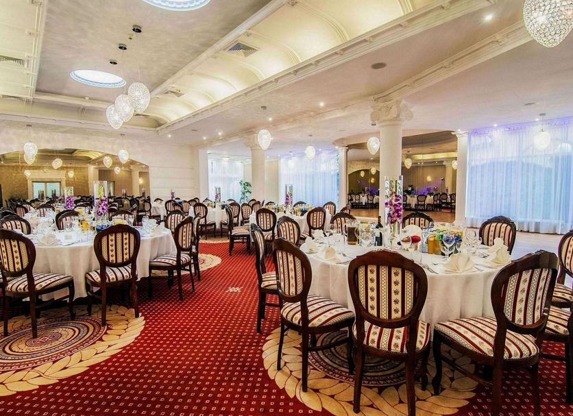 Banquet hall Photo