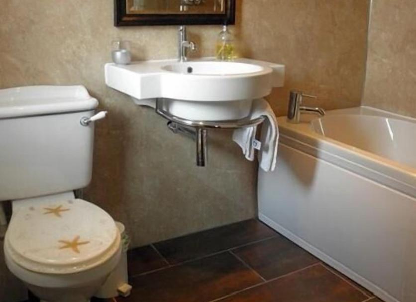 Bathroom Photo