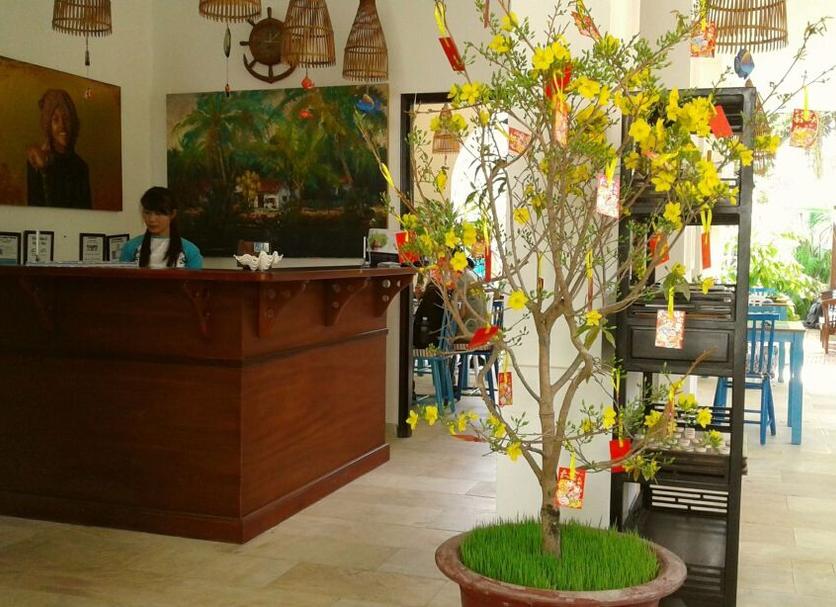 Front desk Photo