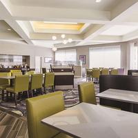 La Quinta Inn & Suites by Wyndham Dallas Plano West