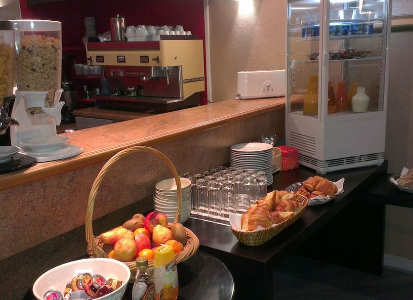 Buffet Photo
