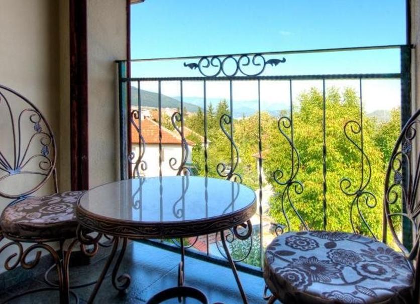 Balcony Photo